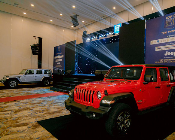 Jeep mang dàn xe “đổ bộ” Lễ vinh danh Top 100 Phong Cách Doanh Nhân 2020 – 2021