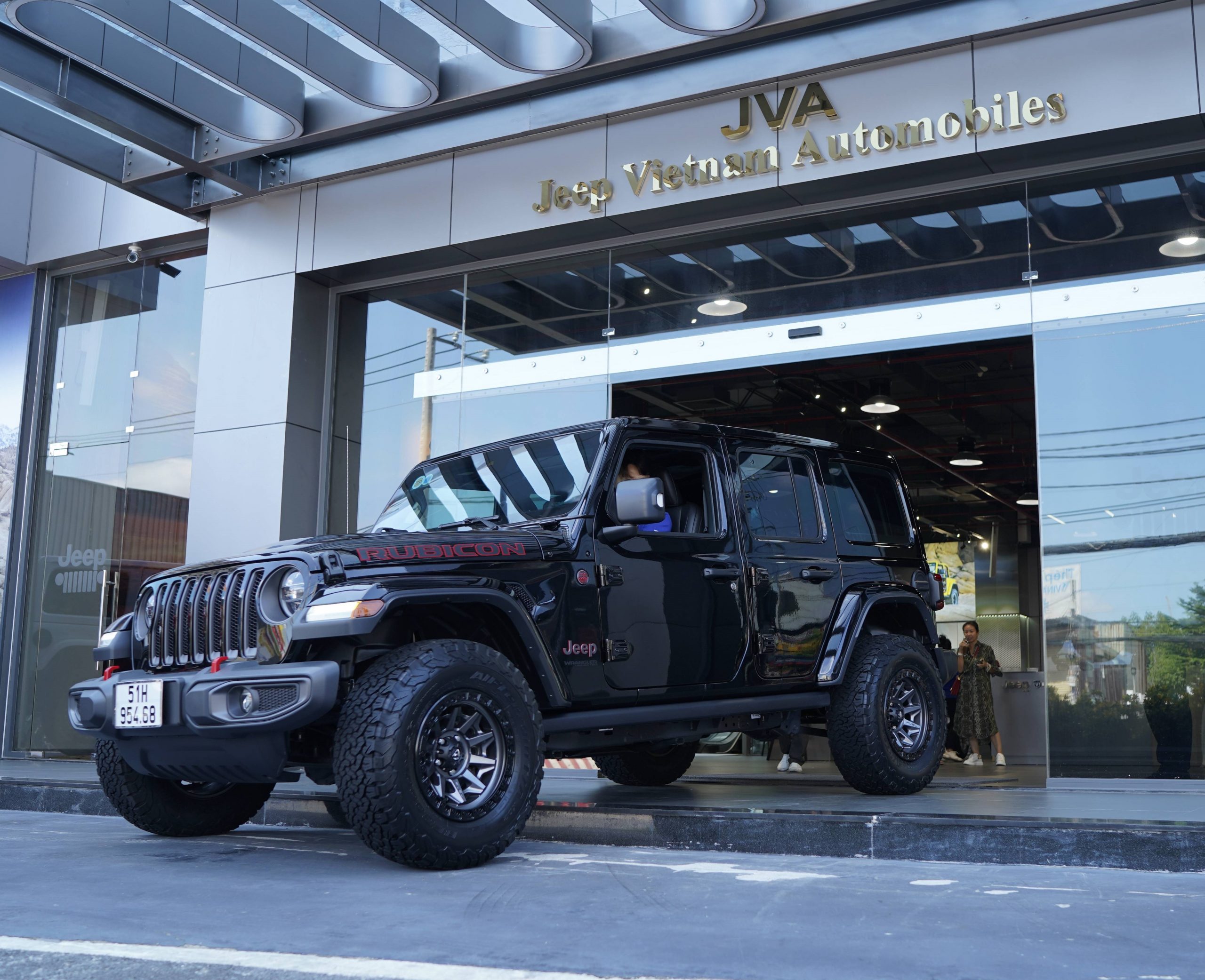 Jeep chính thức trở lại Việt Nam