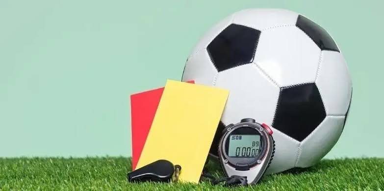 Hướng Dẫn Cách Đọc Tỷ Lệ Kèo Thẻ Phạt Chi Tiết Cho Người Mới