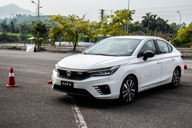 Ô tô 4 chỗ dưới 700 triệu có những lựa chọn nào?