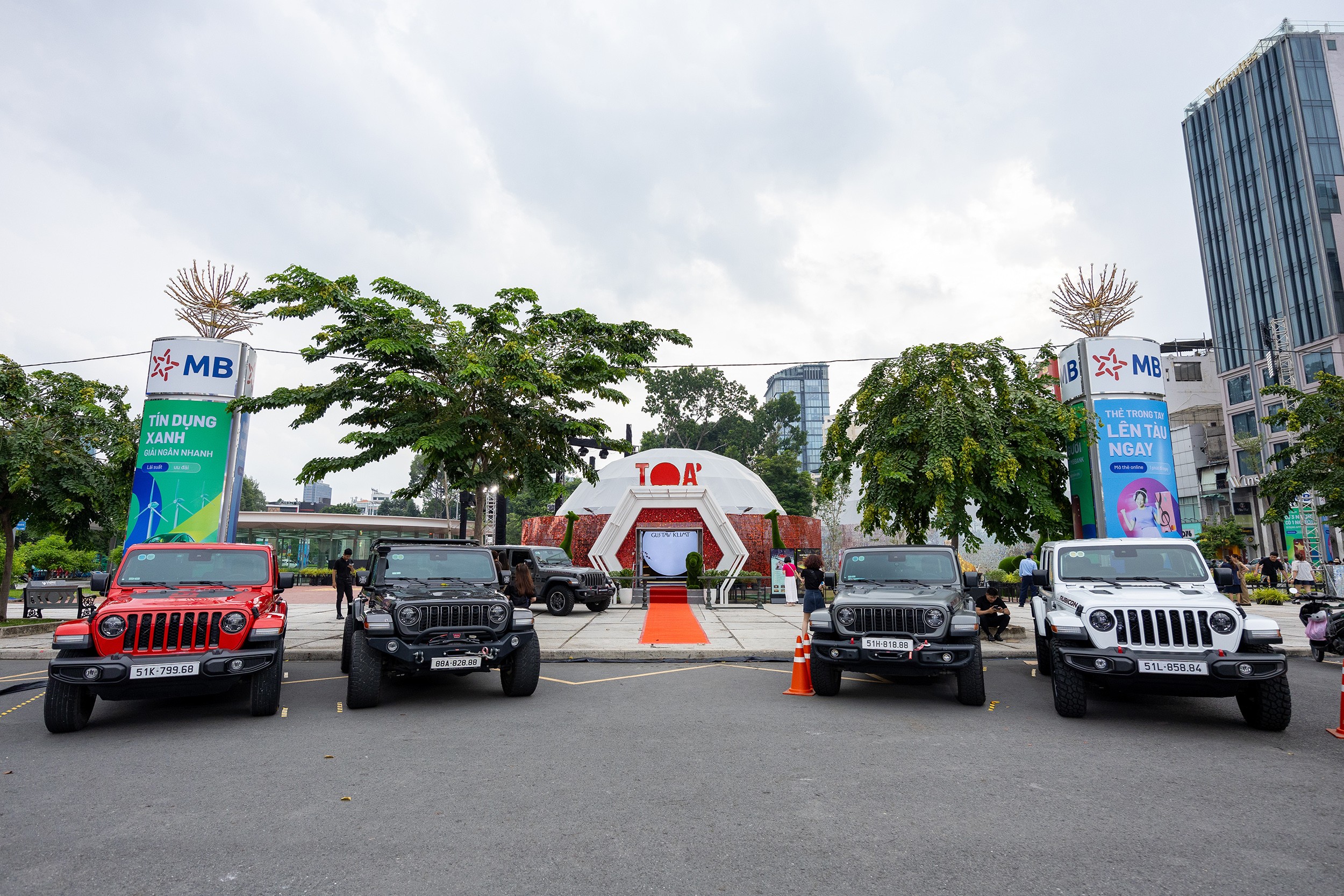 Nên chọn Jeep nào nếu chủ yếu đi phố